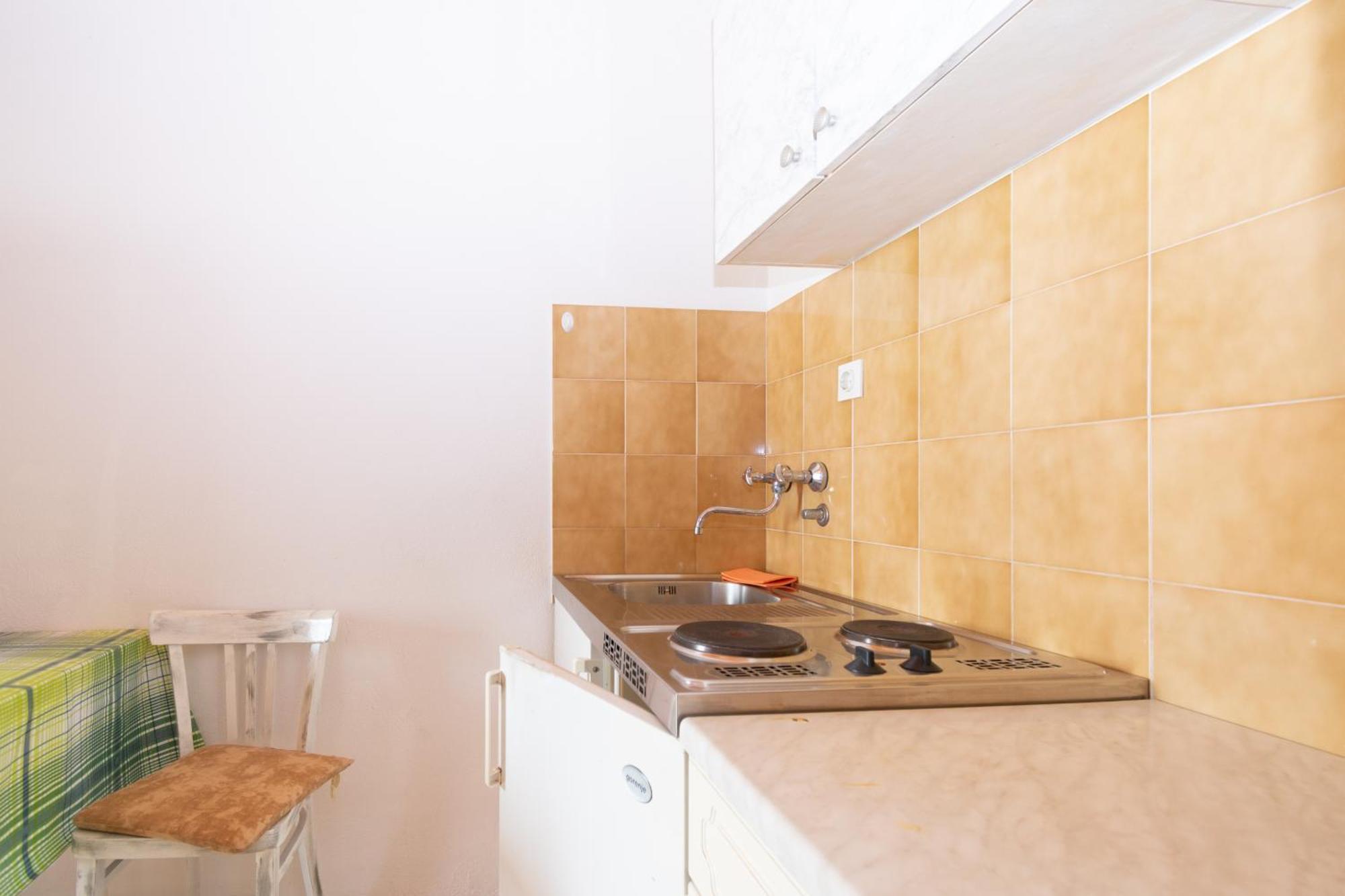 Apartments By The Sea Mandre, Pag - 4101 Kolan Ruang foto